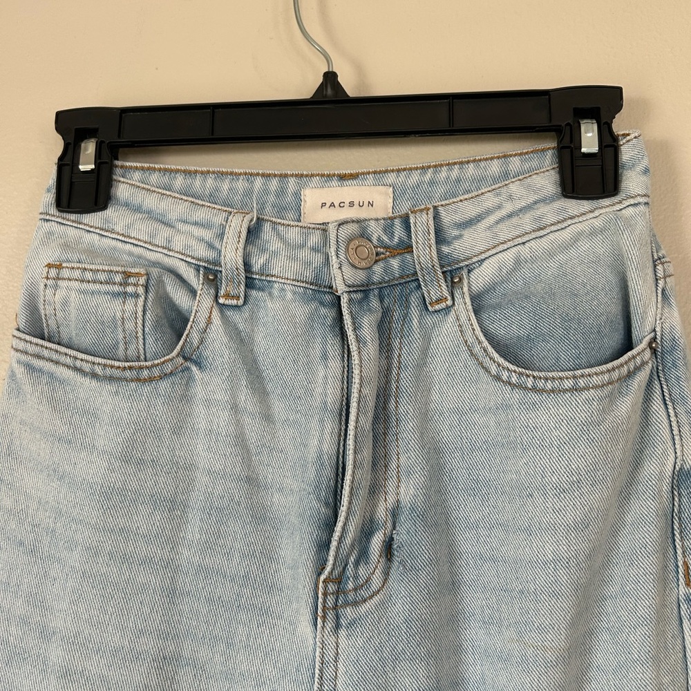 PacSun Light Blue 90’s Boyfriend Straight Leg Cargo jeans - Picture 3 of 8